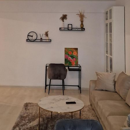 Mmc Apartament Apartment Brasov Ngoại thất bức ảnh
