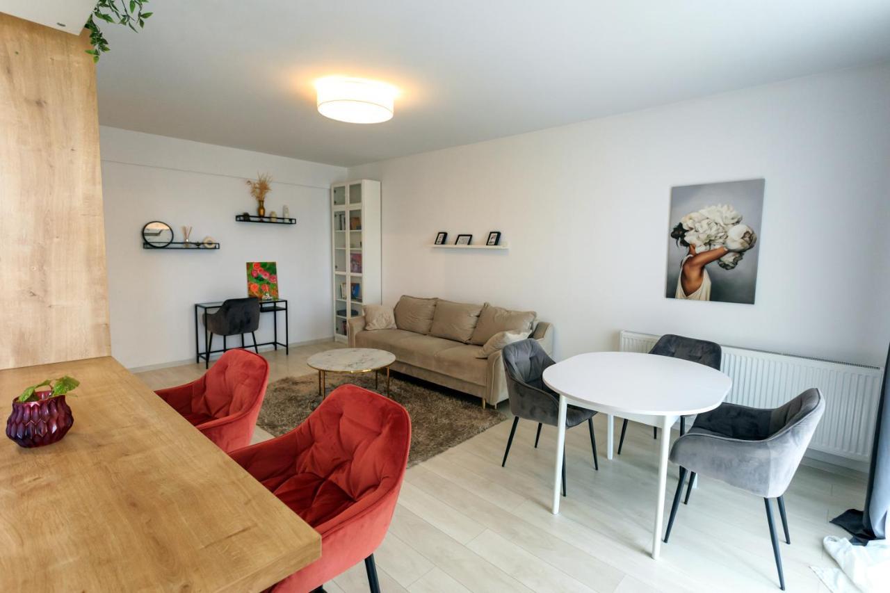 Mmc Apartament Apartment Brasov Ngoại thất bức ảnh
