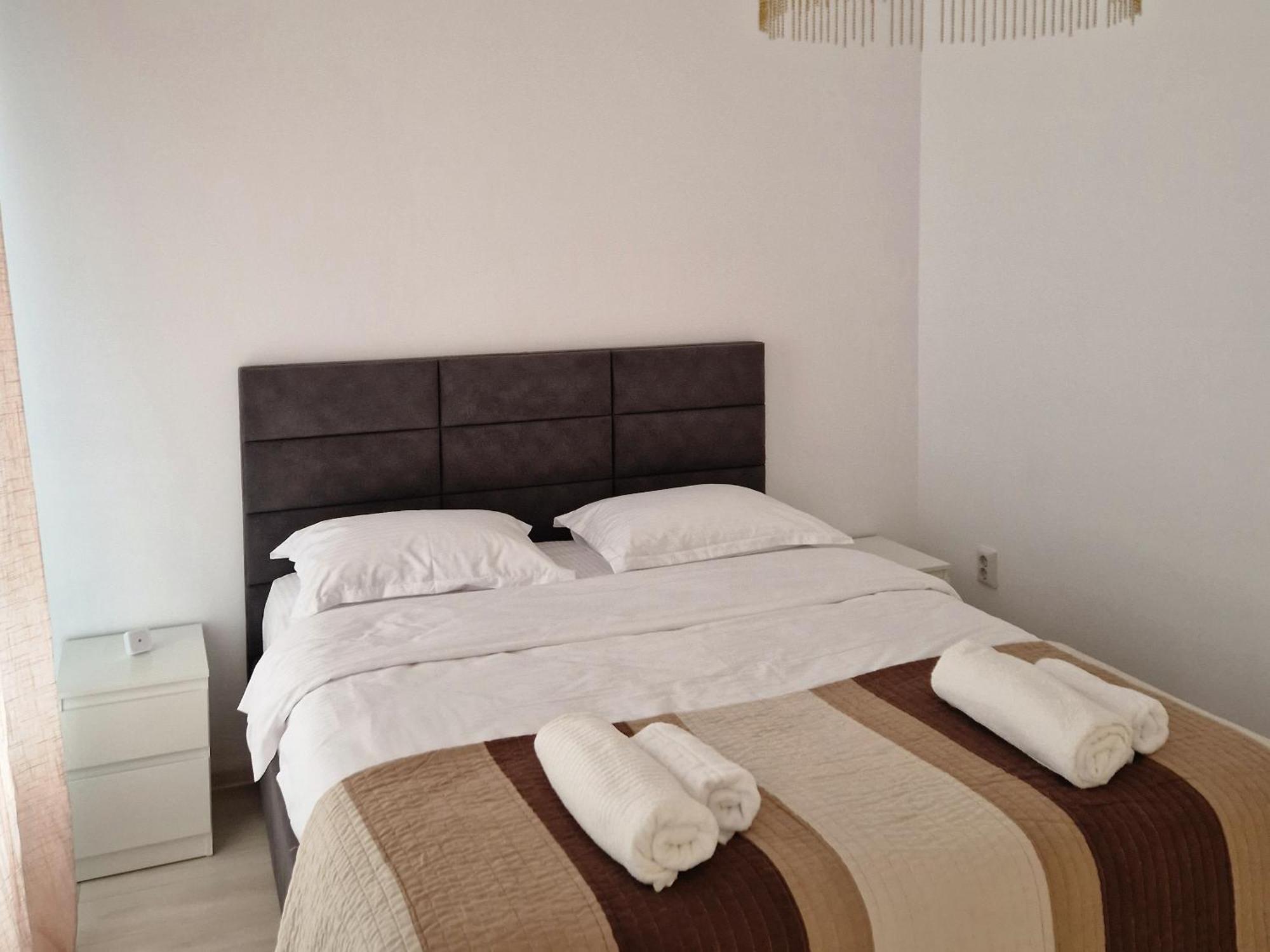 Mmc Apartament Apartment Brasov Ngoại thất bức ảnh